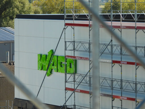 WAGO Domdidier – Echafaudages pour la construction d’une nouvelle usine d’injection